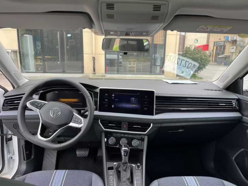 襄阳25年大众速腾2