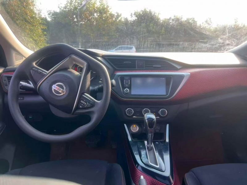 东营18年日产蓝鸟6