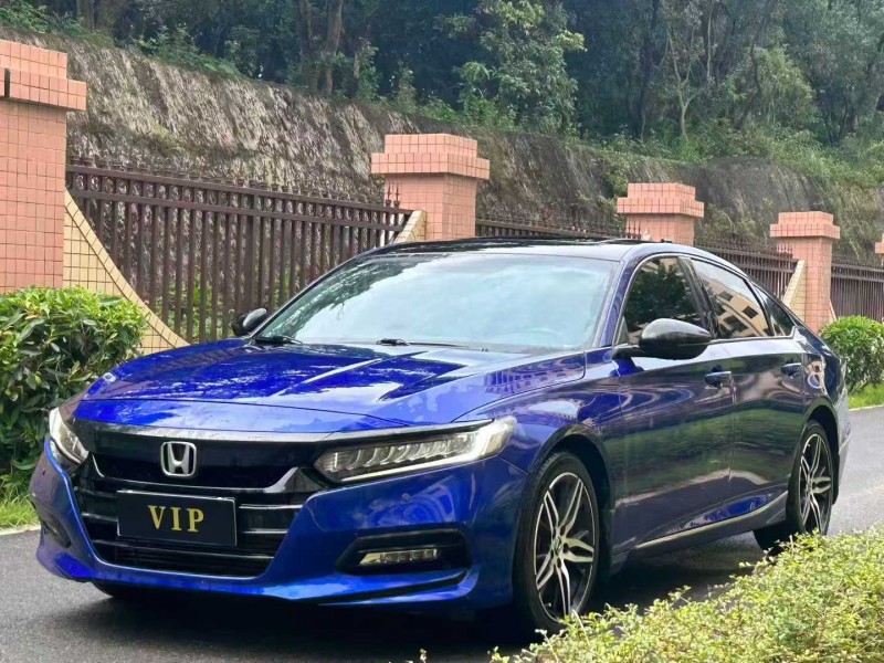 东莞21年本田雅阁3