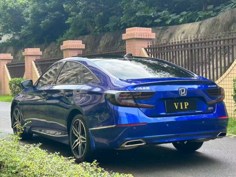 东莞21年本田雅阁7