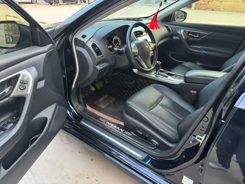 平顶山16年日产天籁4