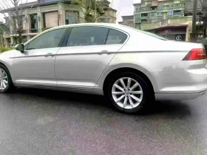 徐州17年大众迈腾4