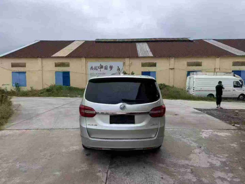 徐州17年别克GL89