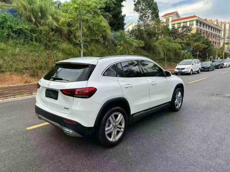 南宁23年奔驰GLA8