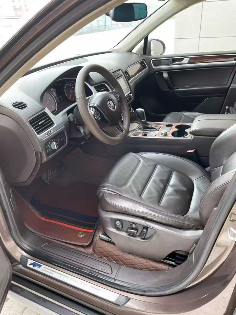 运城13年大众途锐3