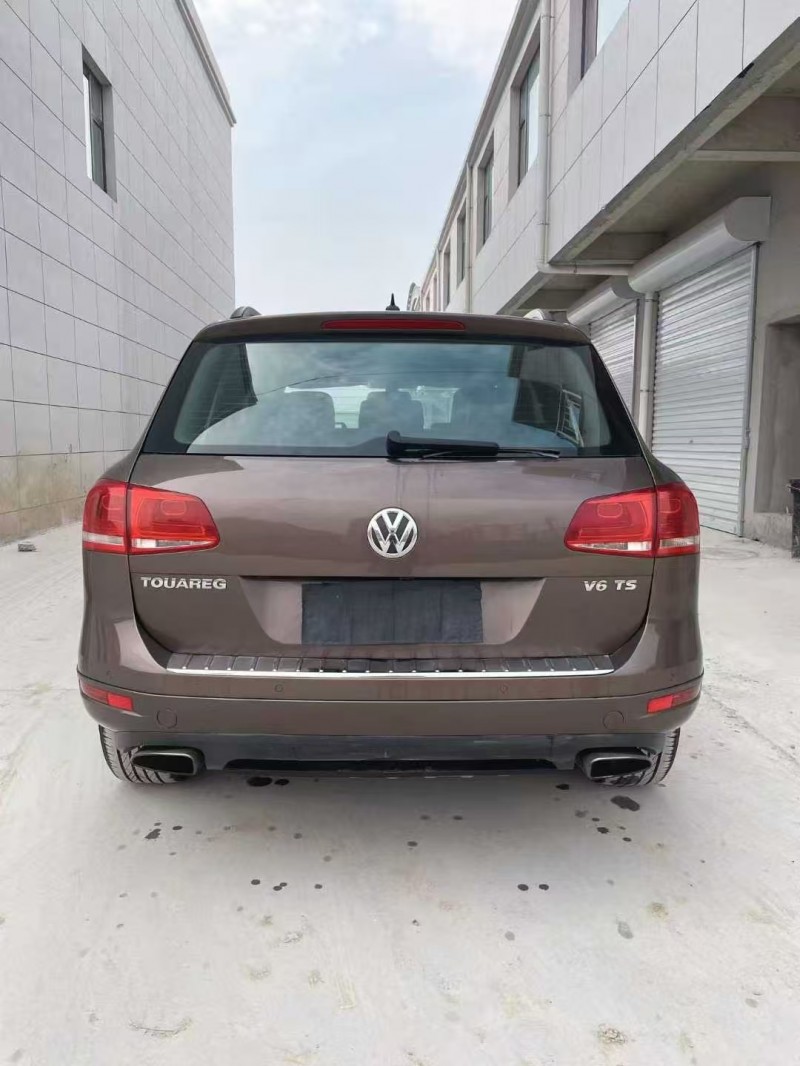 运城13年大众途锐8