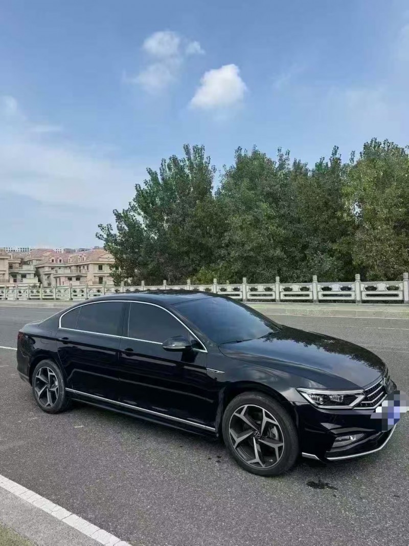 青岛23年大众迈腾2