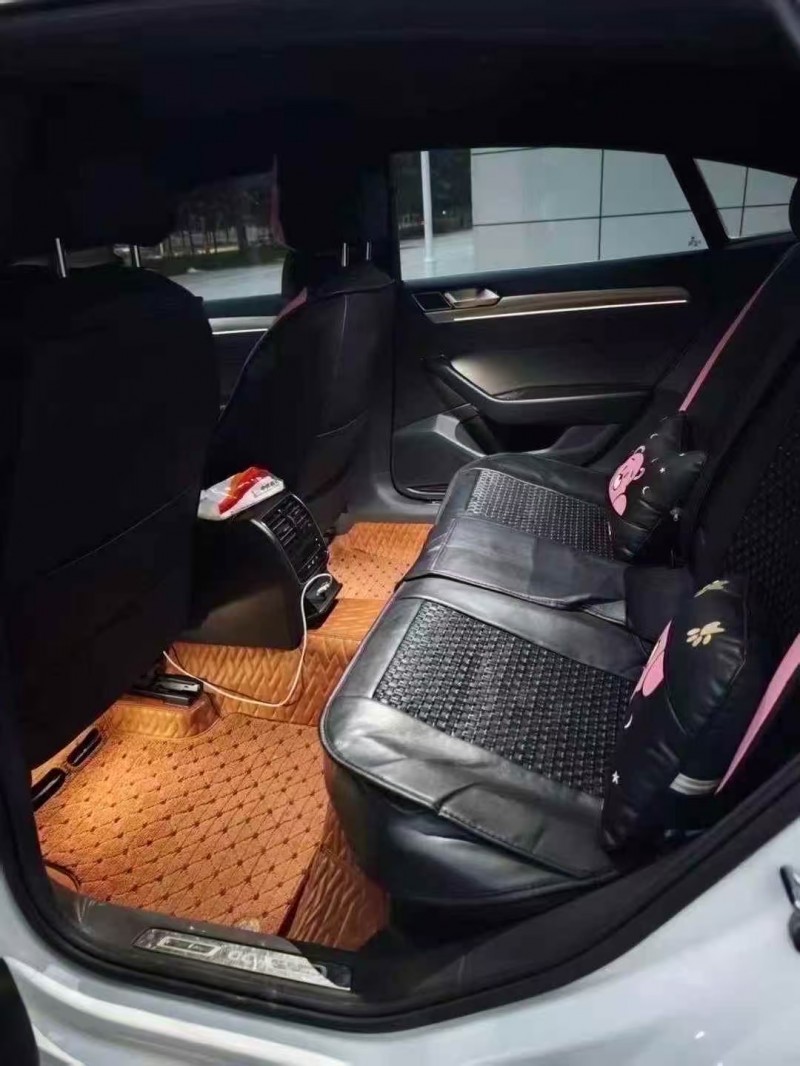 青岛20年大众CC5