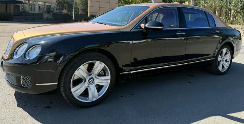 沈阳12年宾利飞驰2