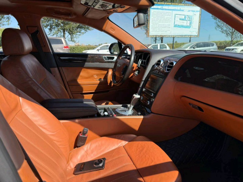 沈阳12年宾利飞驰4