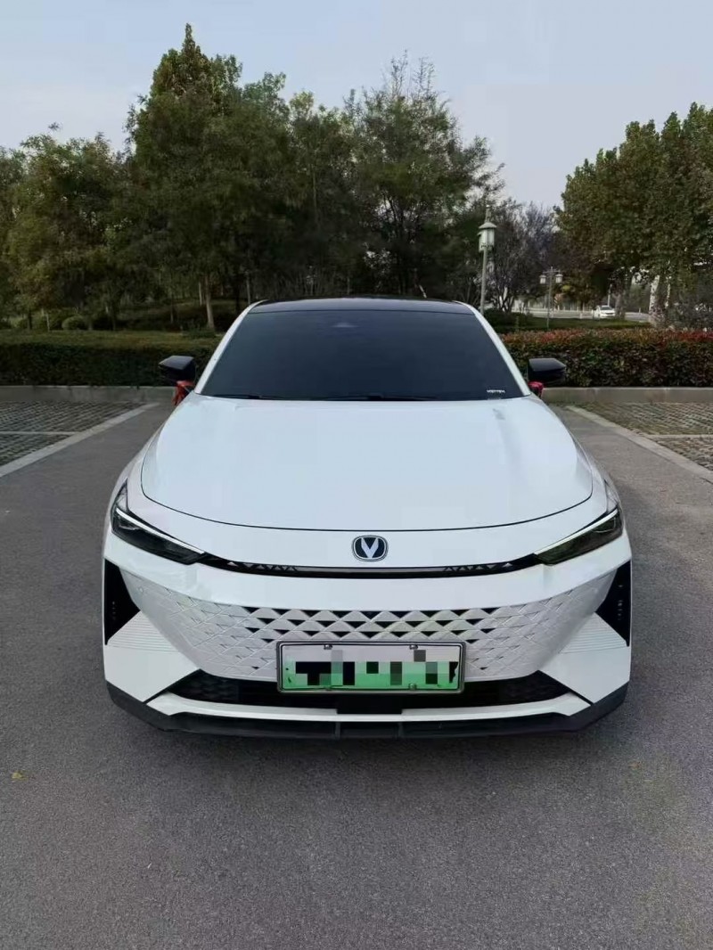 枣庄25年长安汽车UNI1