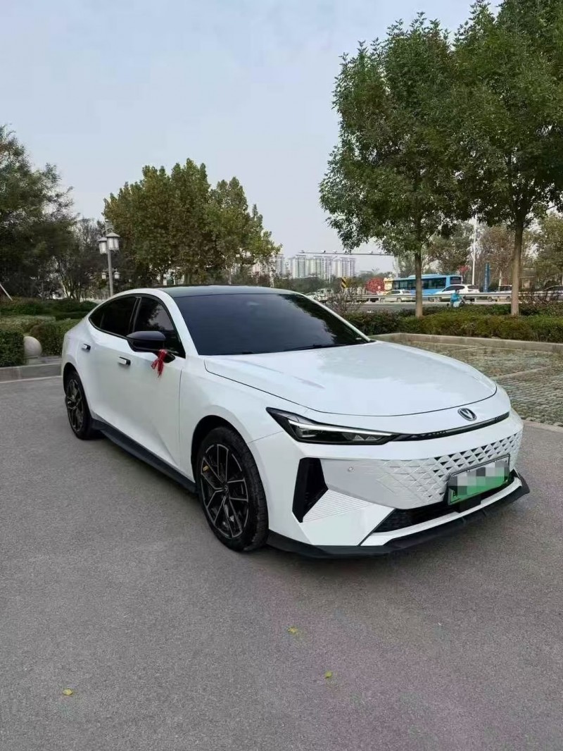 枣庄25年长安汽车UNI3