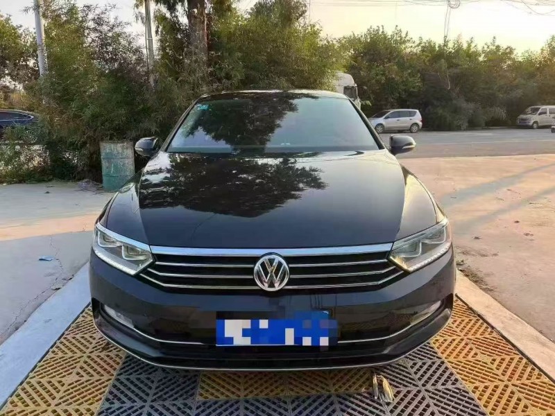 青岛19年大众迈腾1