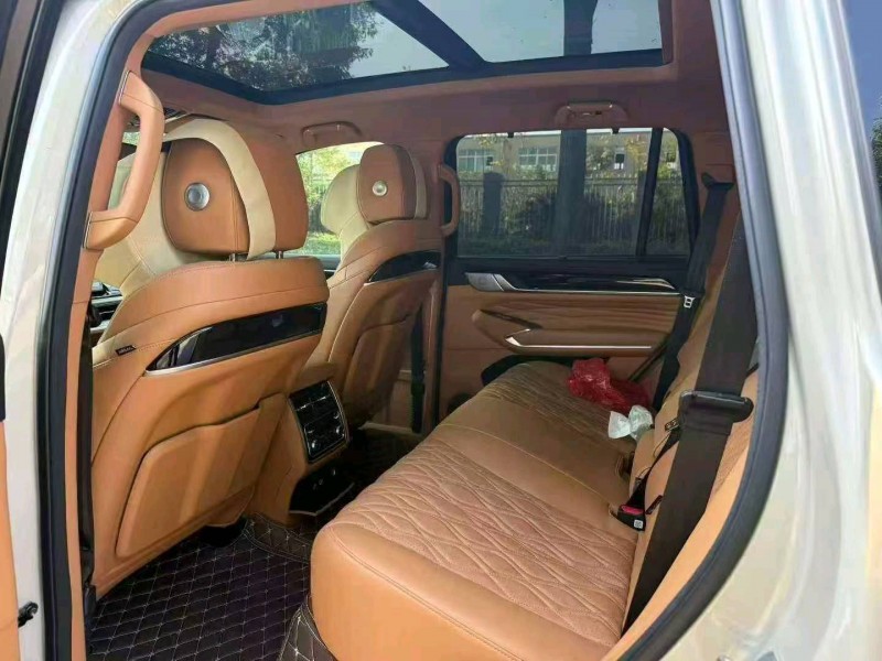 衡阳23年长城汽车坦克5