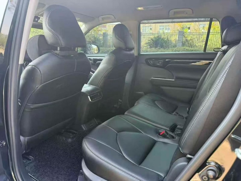 衡阳22年丰田汉兰达4