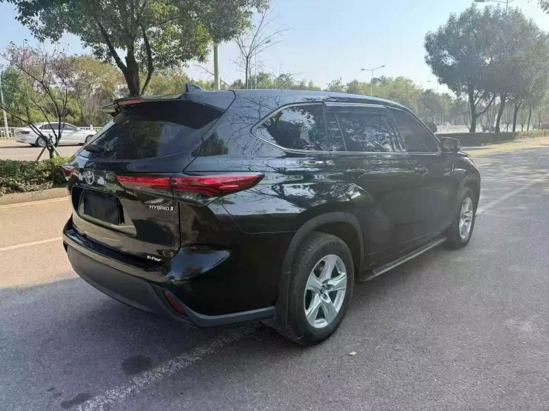 衡阳22年丰田汉兰达9