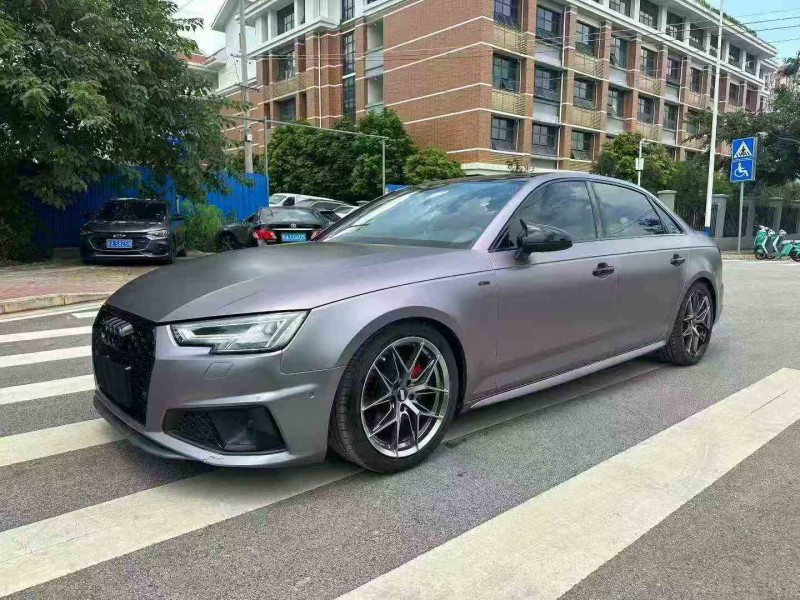 南宁19年奥迪A4L3