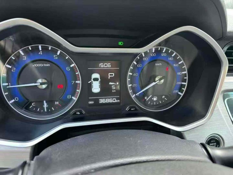 南宁19年吉利远景5