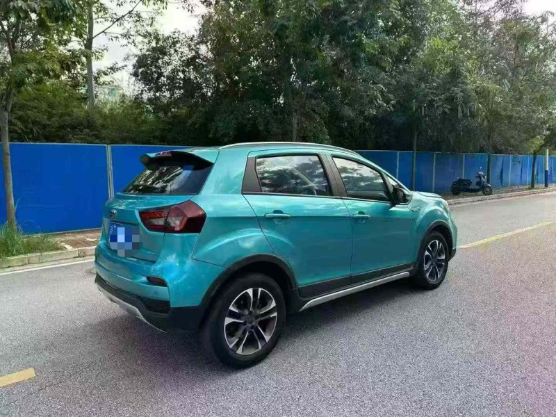 南宁19年吉利远景8