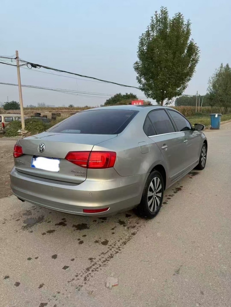 菏泽17年大众速腾8