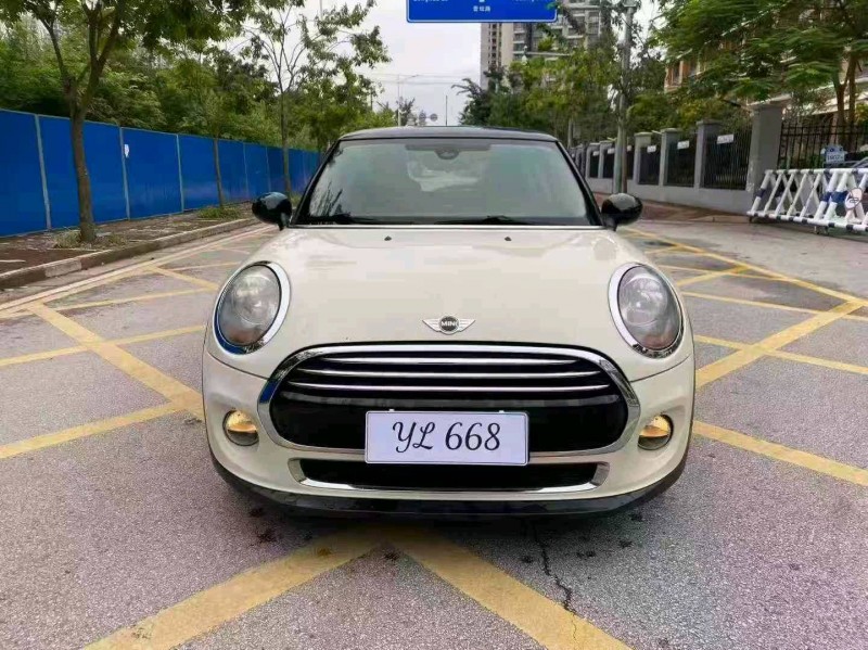 南宁18年MINICooper1