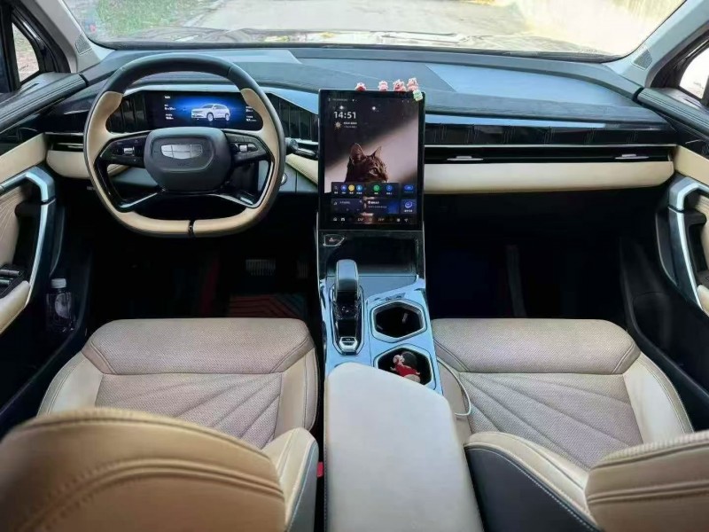 潍坊24年吉利博越5