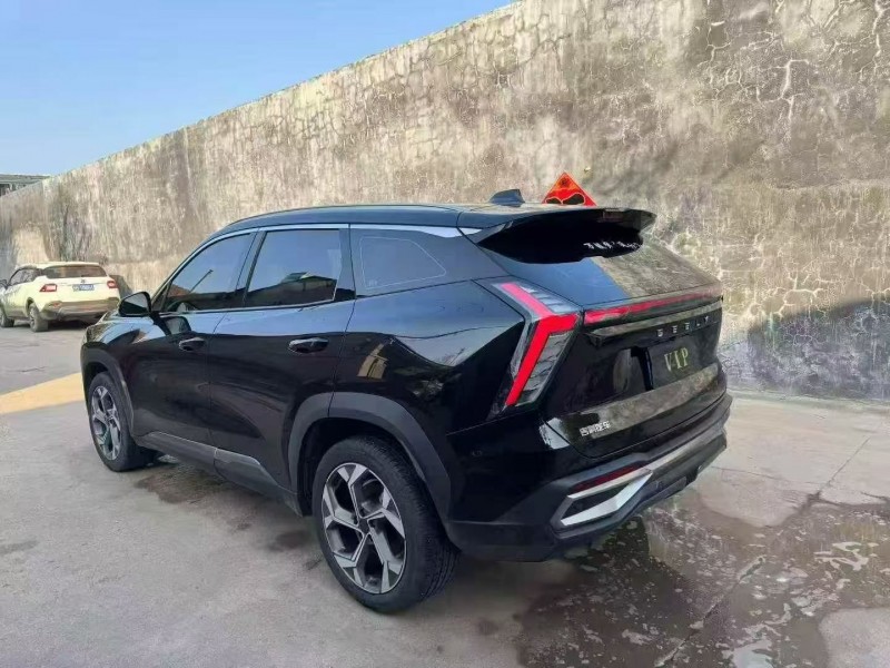 潍坊24年吉利博越8