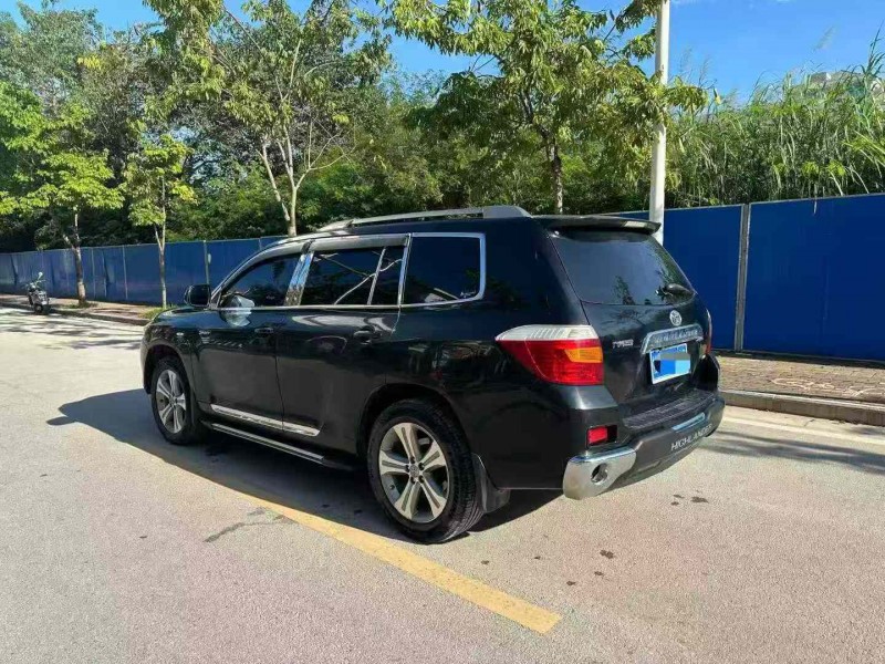 南宁12年丰田汉兰达8