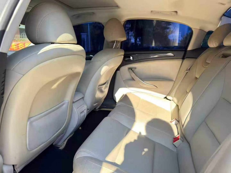 南宁11年雪铁龙C56