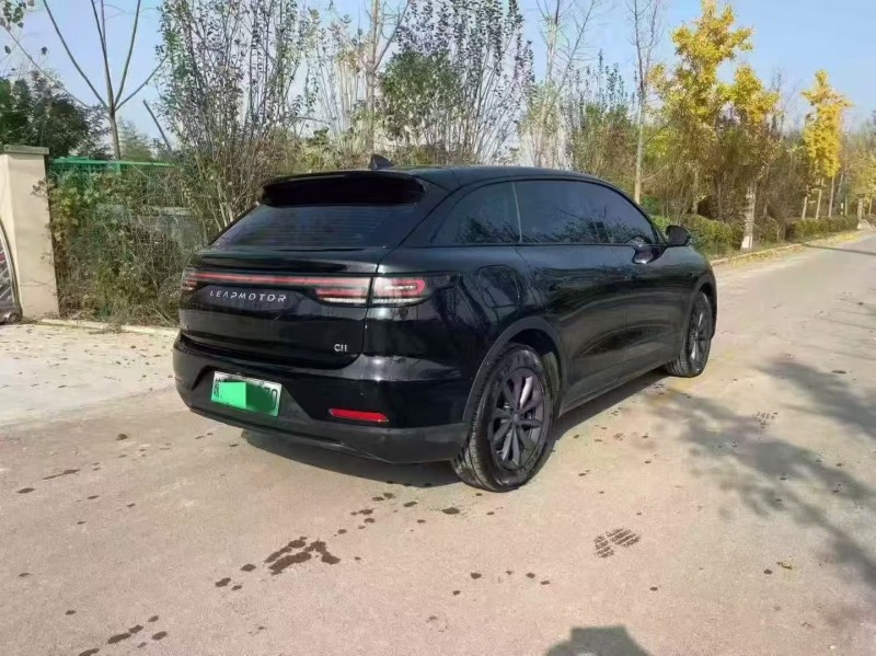 枣庄24年零跑汽车C117