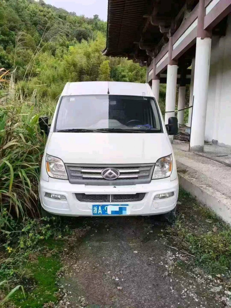 嘉兴21年大通V801