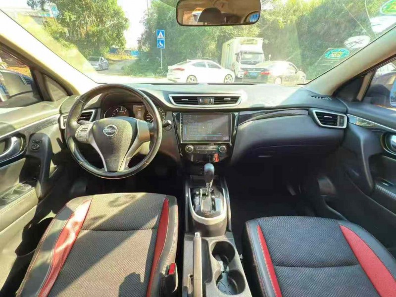 南宁16年日产逍客5