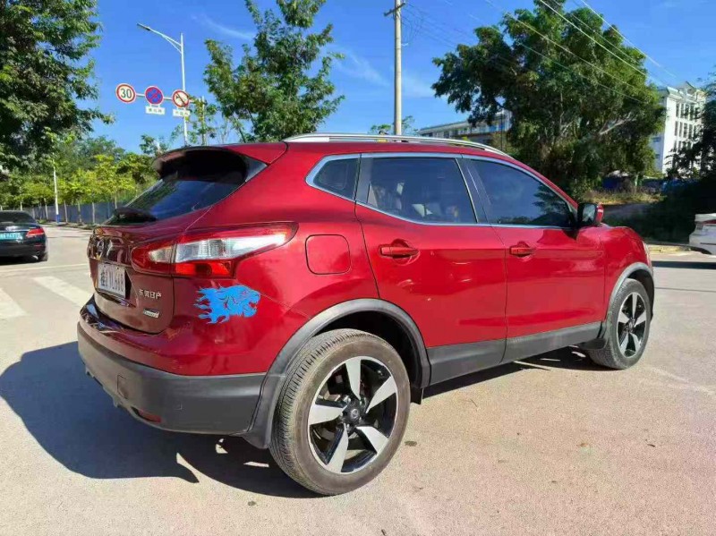 南宁16年日产逍客7