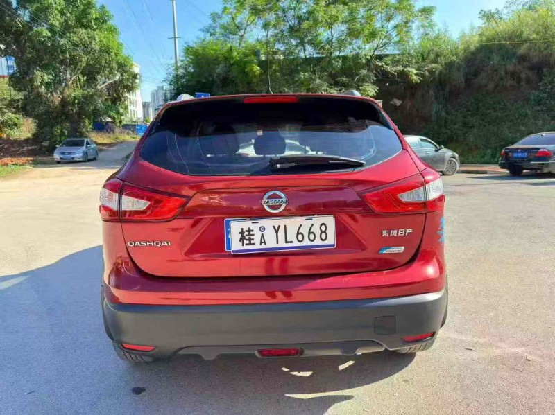 南宁16年日产逍客9