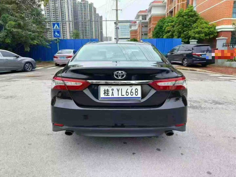 南宁18年丰田凯美瑞9