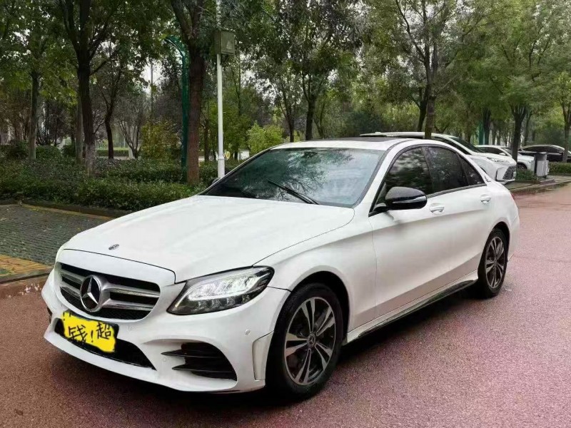东营19年奔驰C2