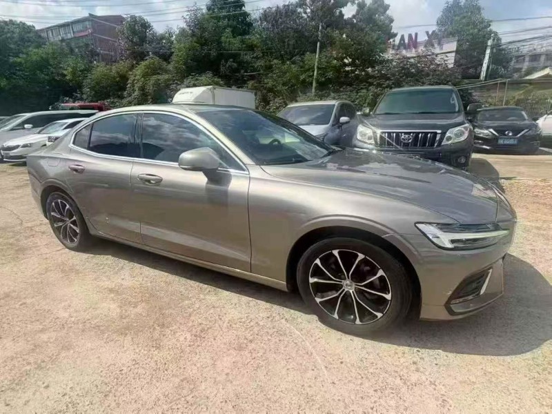 张家界22年沃尔沃S60L2