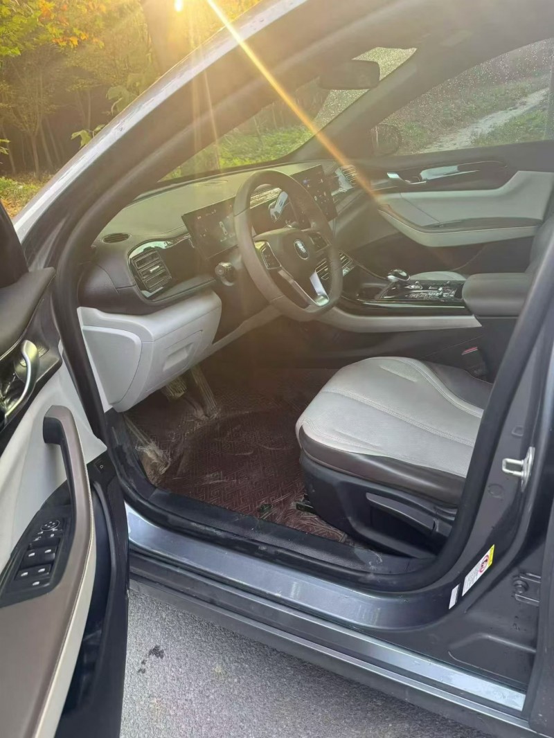 安阳23年比亚迪秦6