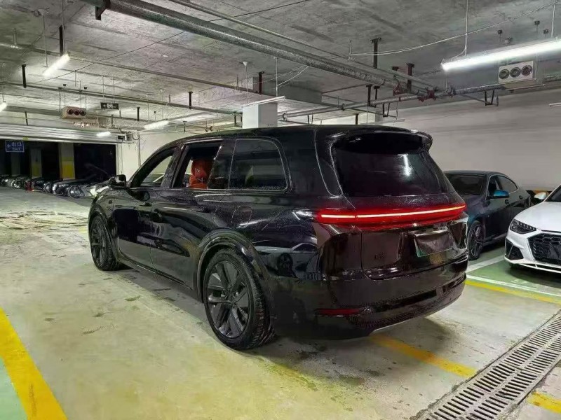 成都24年理想L97