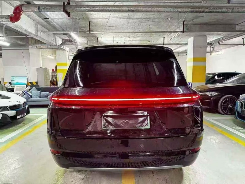 成都24年理想L99