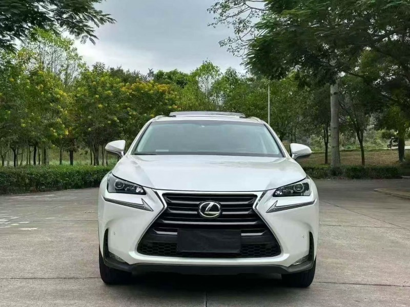 三明15年雷克萨斯NX1