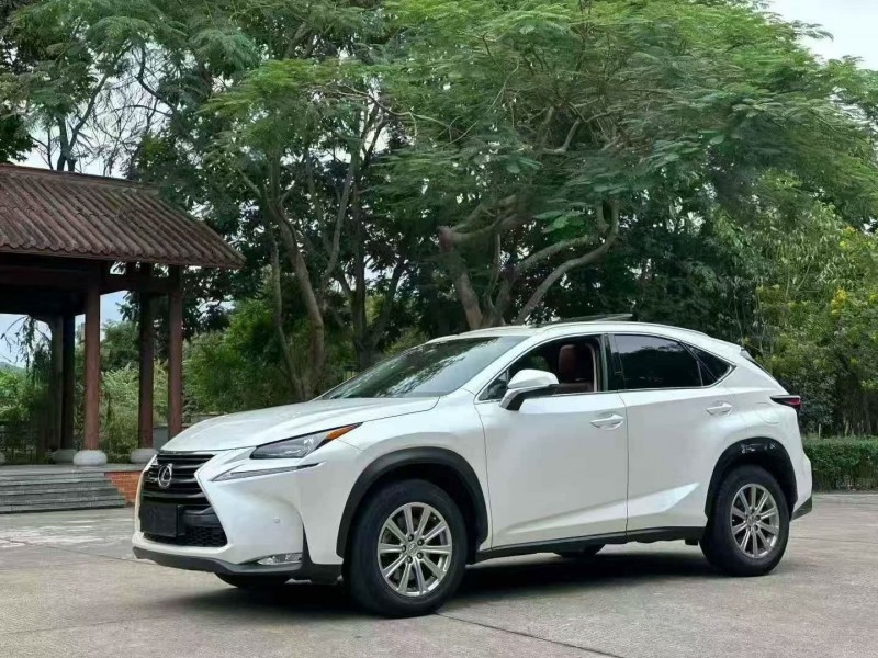 三明15年雷克萨斯NX2