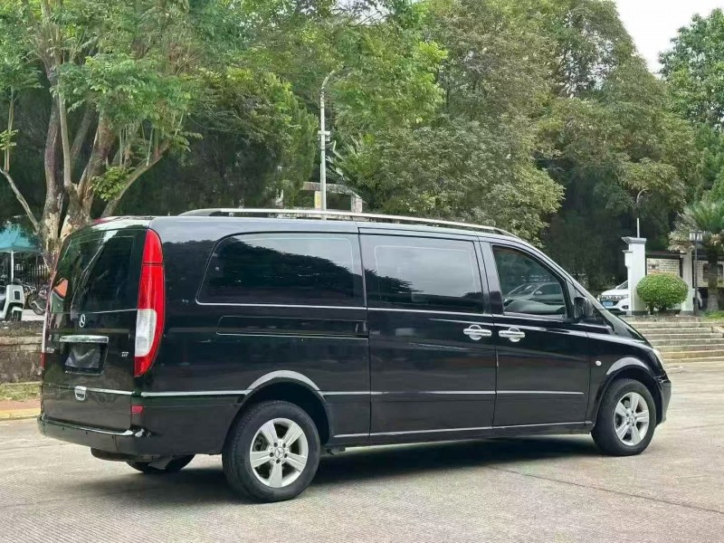 莆田13年奔驰威霆7