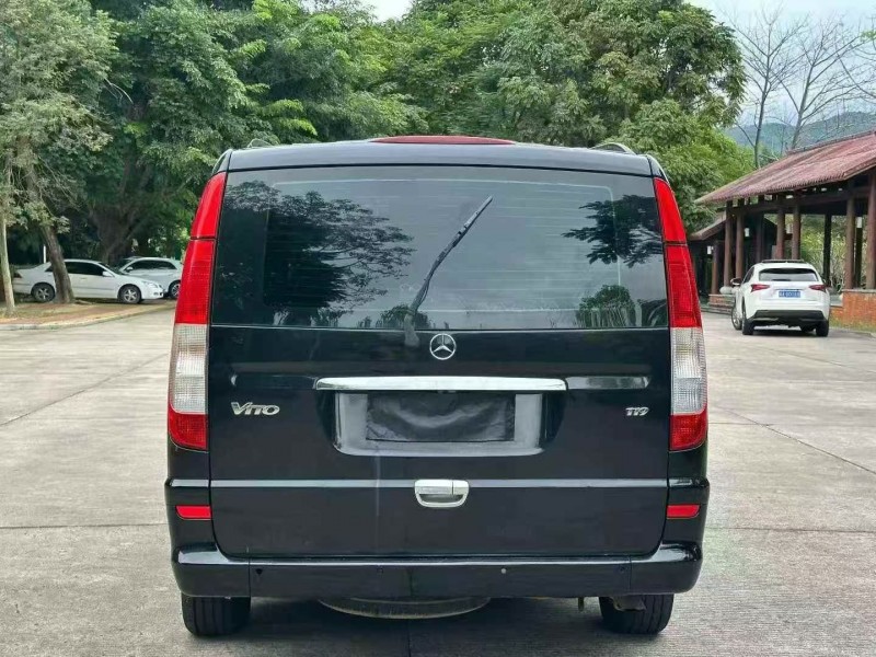 莆田13年奔驰威霆9