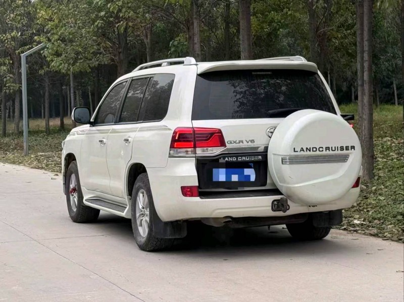 郑州19年丰田兰德酷路泽8