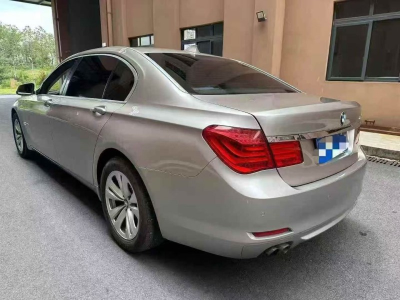 重庆13年宝马7系7