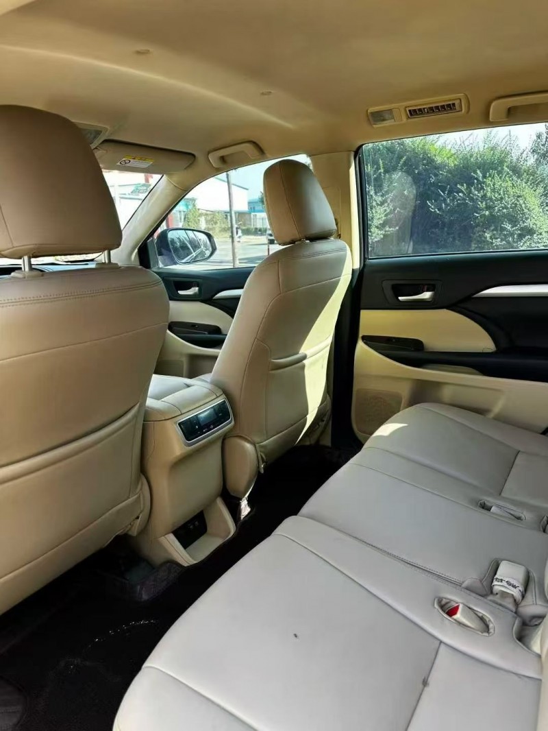 枣庄19年丰田汉兰达5