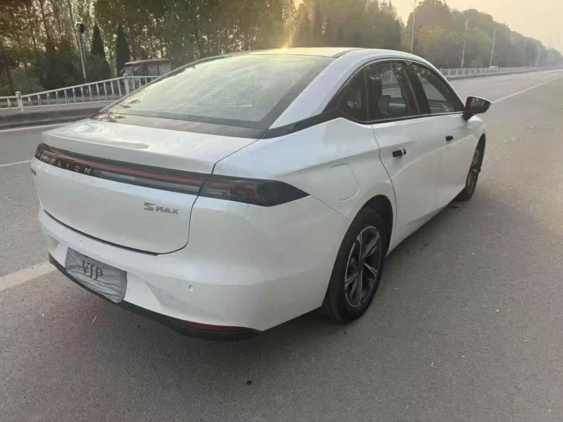 淄博24年传祺埃安S7