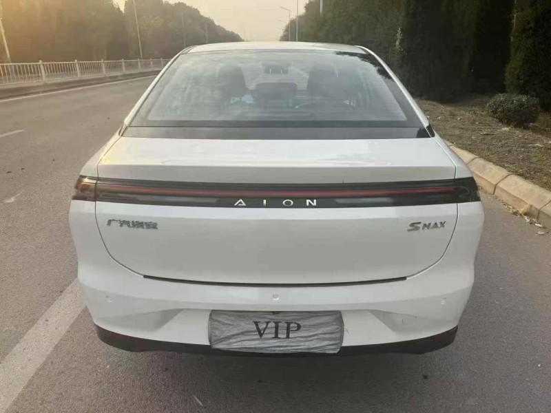 淄博24年传祺埃安S8