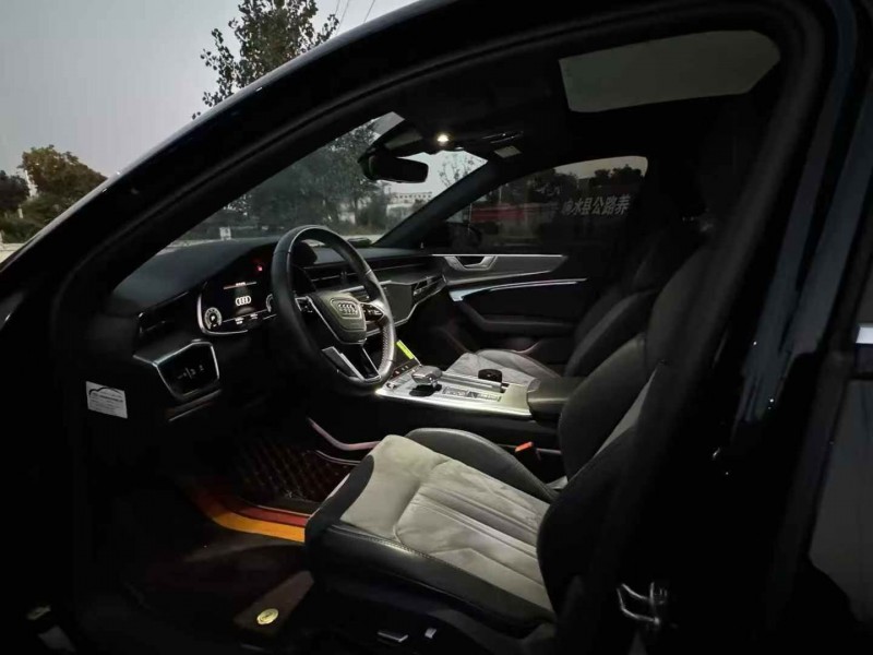 苏州22年奥迪A6L4